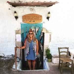 Meet your Posher, Angela